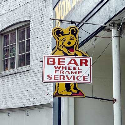 Happy bear sign